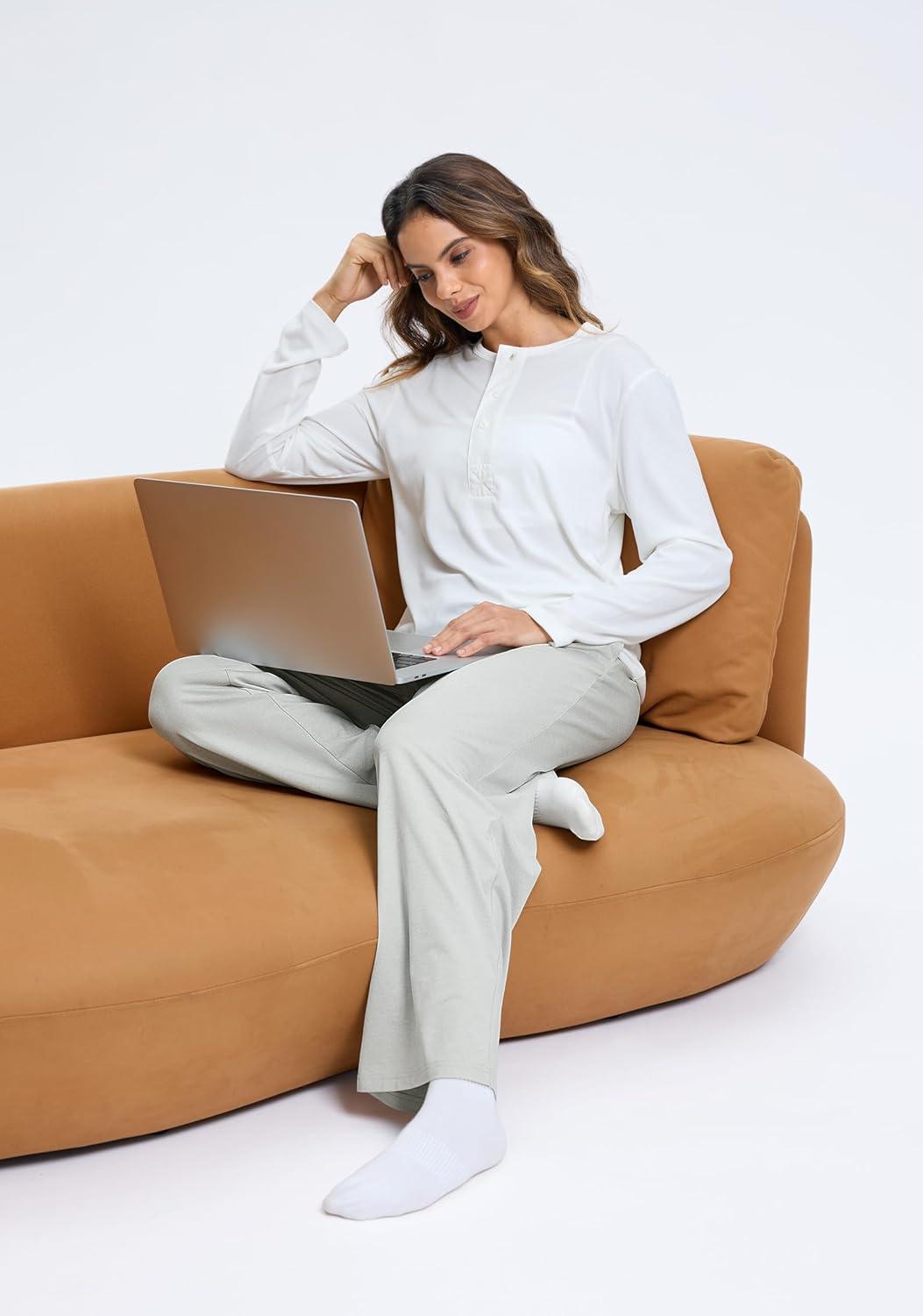 imageSANTINY Womens Soft Sweatpants Yoga Lounge Casual Pants Stretch Open Bottom Sweat Pants for Women with PocketsLight Grey