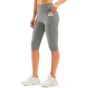 SANTINY Women’s Knee Length Capri Leggings with Pockets High Waisted Workout Exercise Yoga Capris Pants for Women(Light Grey)